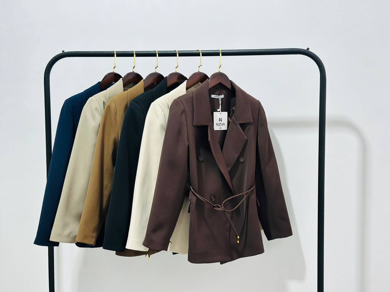 1339.499.کت بیلزر.کرپ کنزو.نرمال. سرمه ای1.مشکی1.قهوه ای1.کرم 1.شتری1.خاکی1. پک 6 تایی.(3D.3.4)