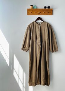 3055.484.8.پیراهن.پاندورا.لنین پفکی.نرمال. پک9تایی.آبی1.قهوه ای3.کرم1.گردویی1.موکا1. سبزتیره1.(8D.7.8)